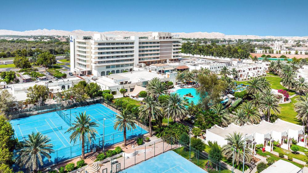 Hotel Al Ain Rotana Esterno foto Aerial view of the resort